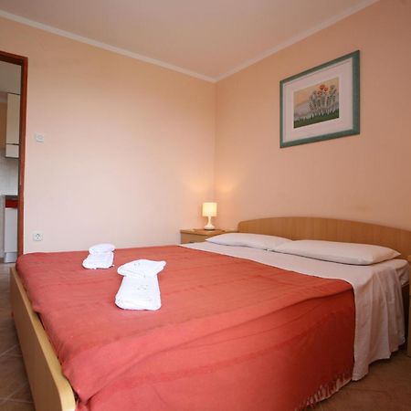 Apartments Neda - Porec South Ruang foto