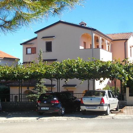 Apartments Neda - Porec South Bagian luar foto