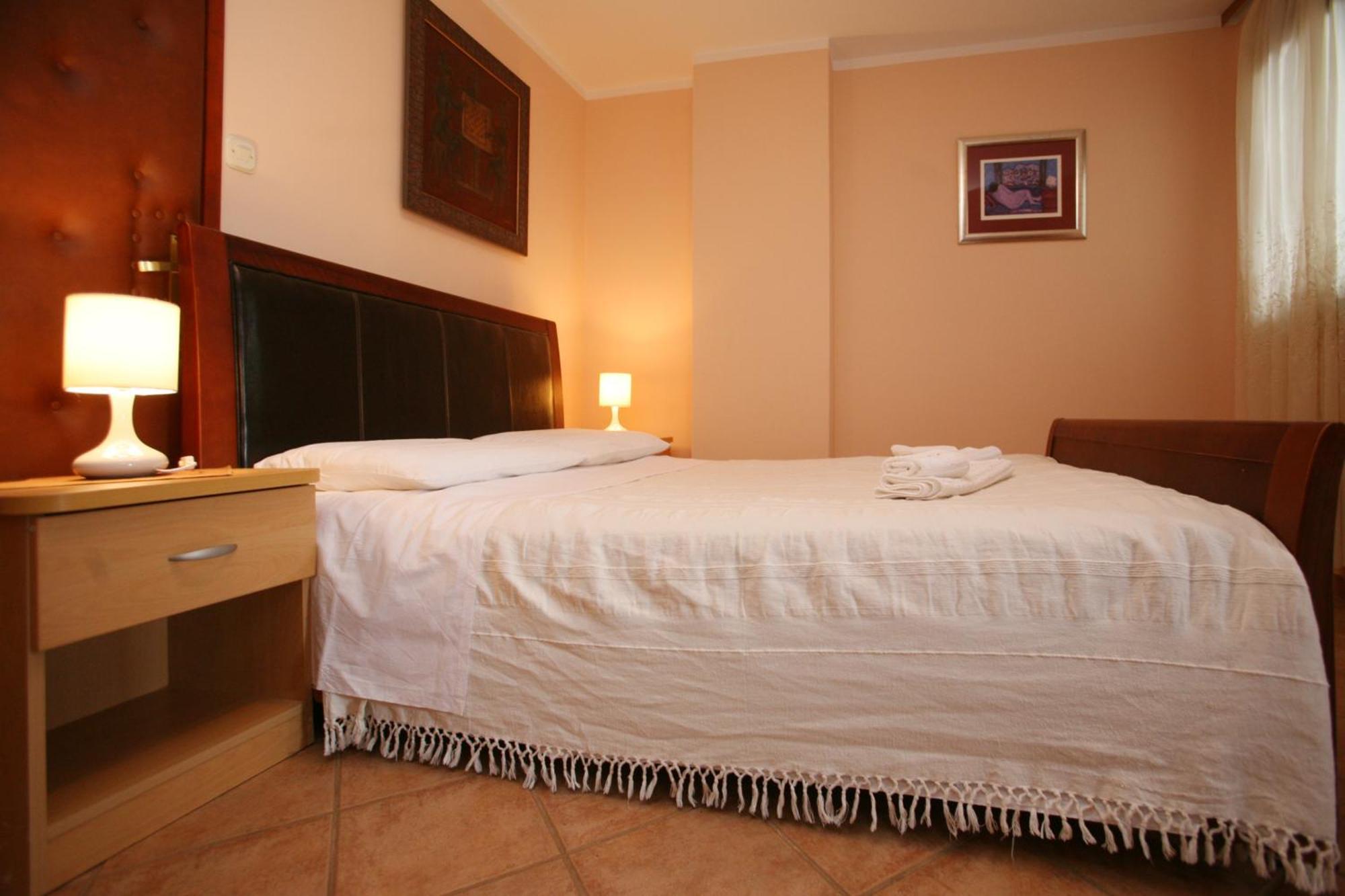 Apartments Neda - Porec South Ruang foto