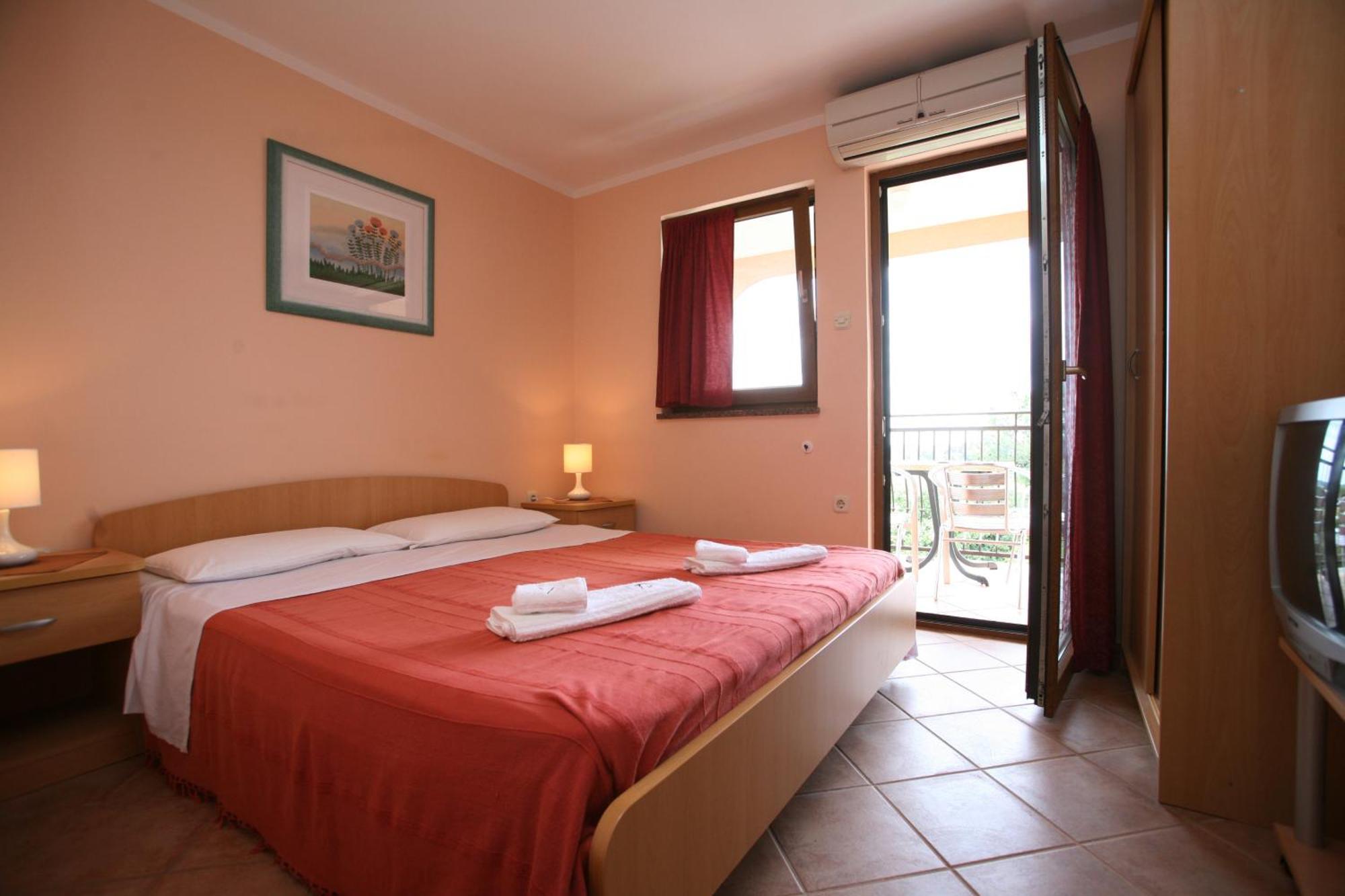 Apartments Neda - Porec South Ruang foto