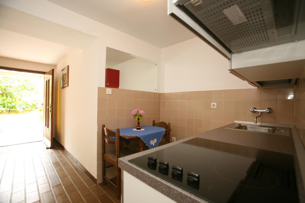 Apartments Neda - Porec South Ruang foto