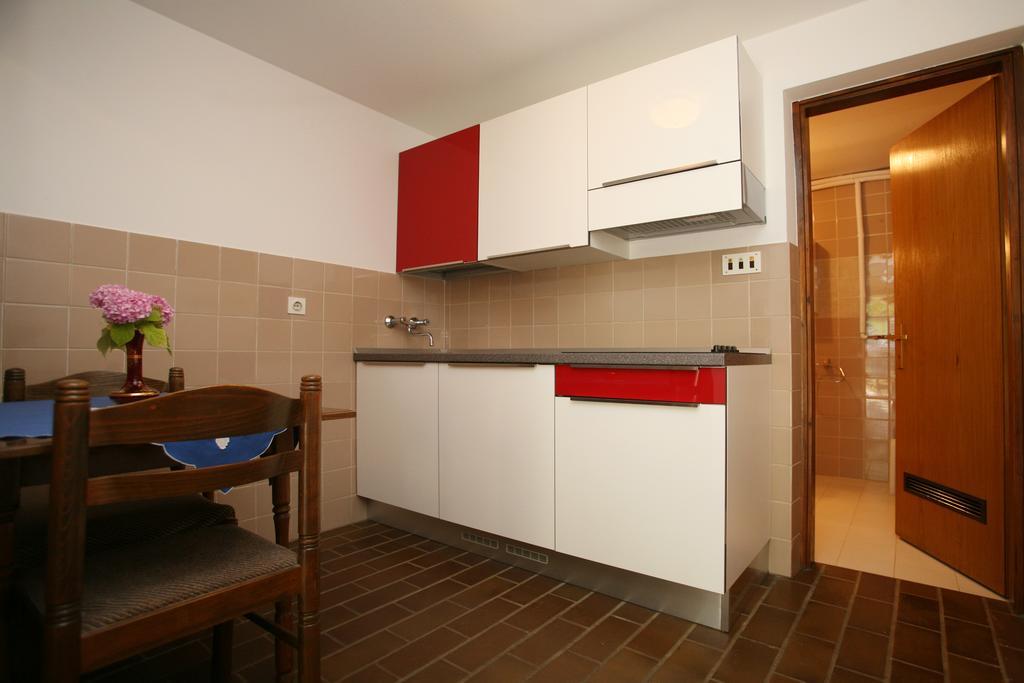 Apartments Neda - Porec South Ruang foto