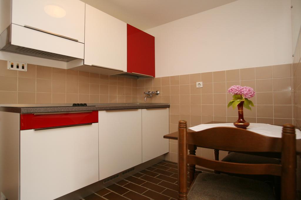 Apartments Neda - Porec South Ruang foto